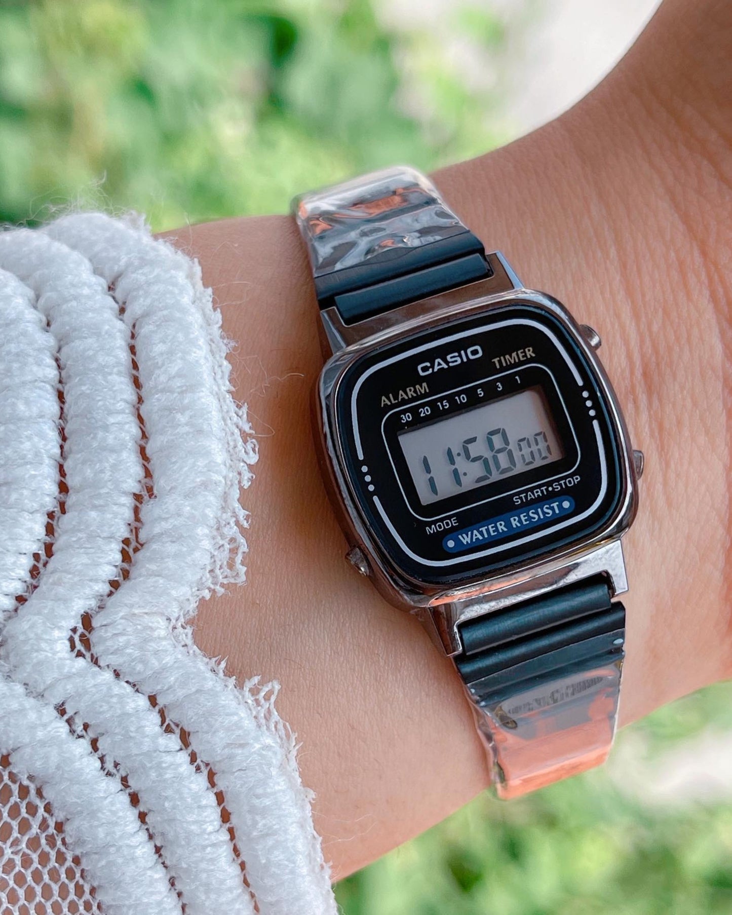 Vintage D124 - Black