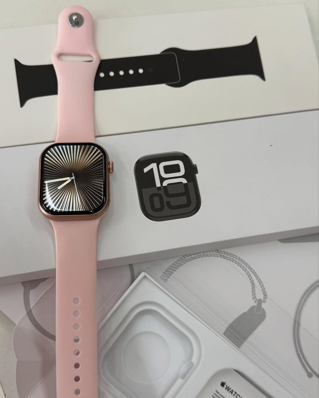 Series 10 Curve Display - With Logo (Baby Pink)